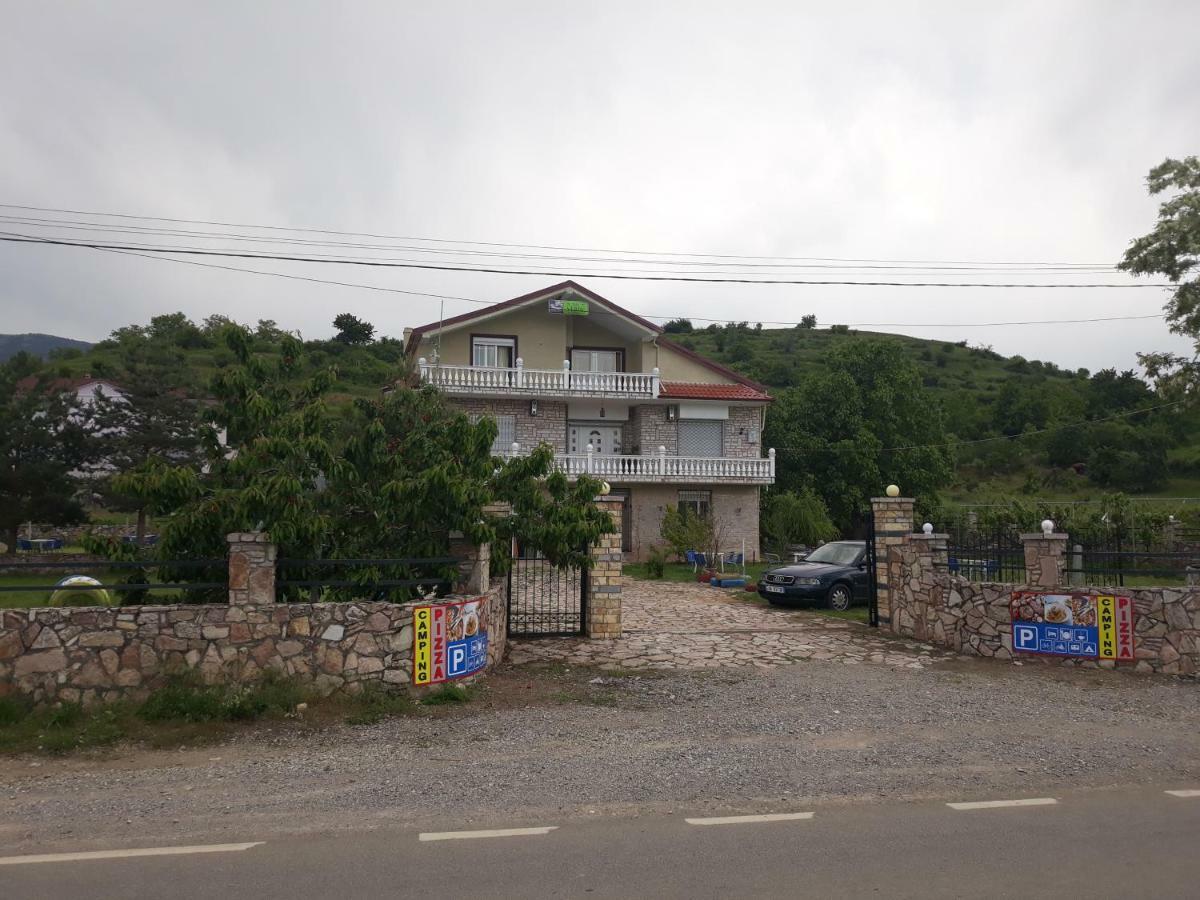 Vila Verd Korce Ξενοδοχείο Εξωτερικό φωτογραφία